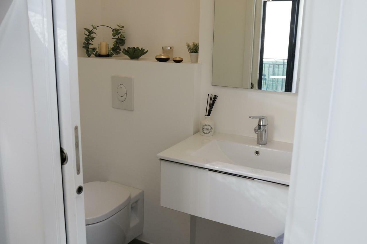 Luxueux 3 Pieces - Wilson Apartment